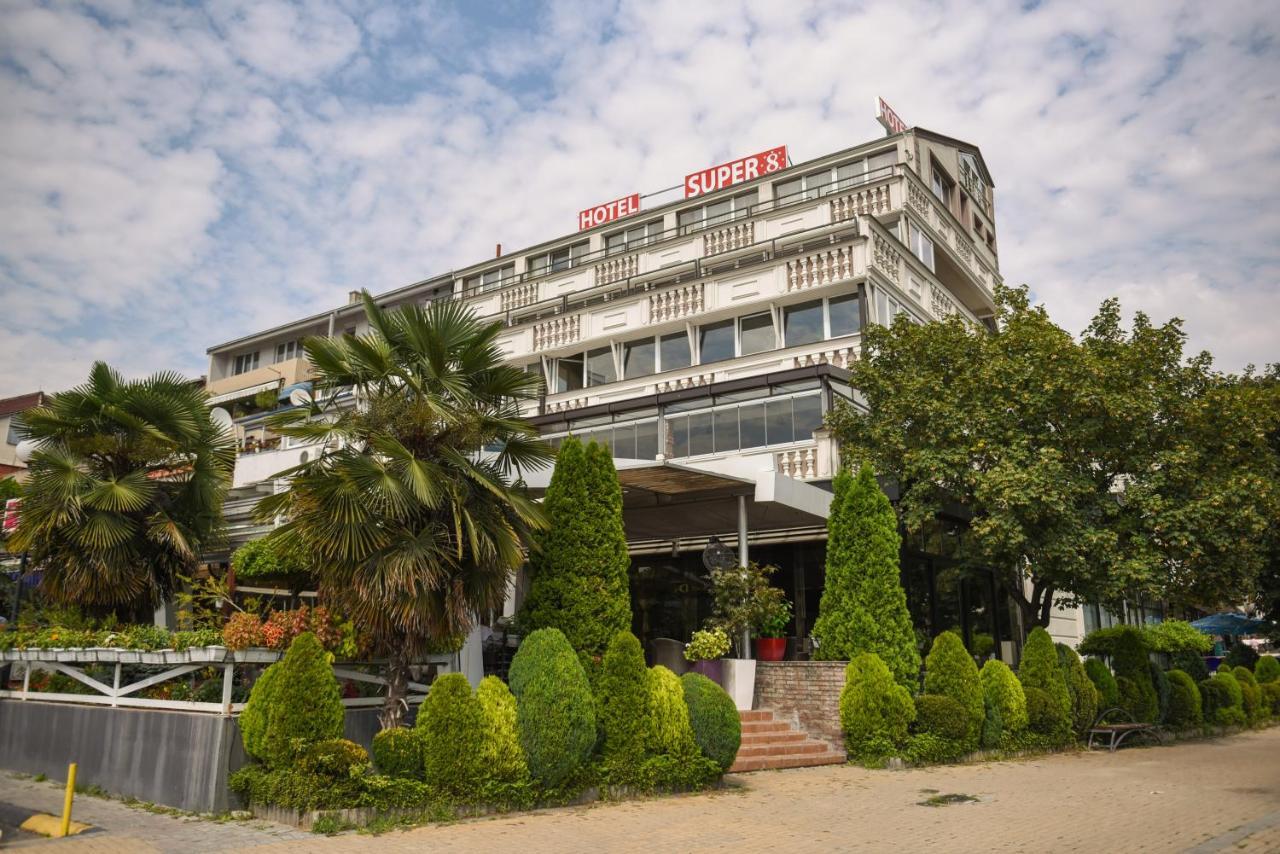 Hotel Super 8 Skopje Eksteriør bilde